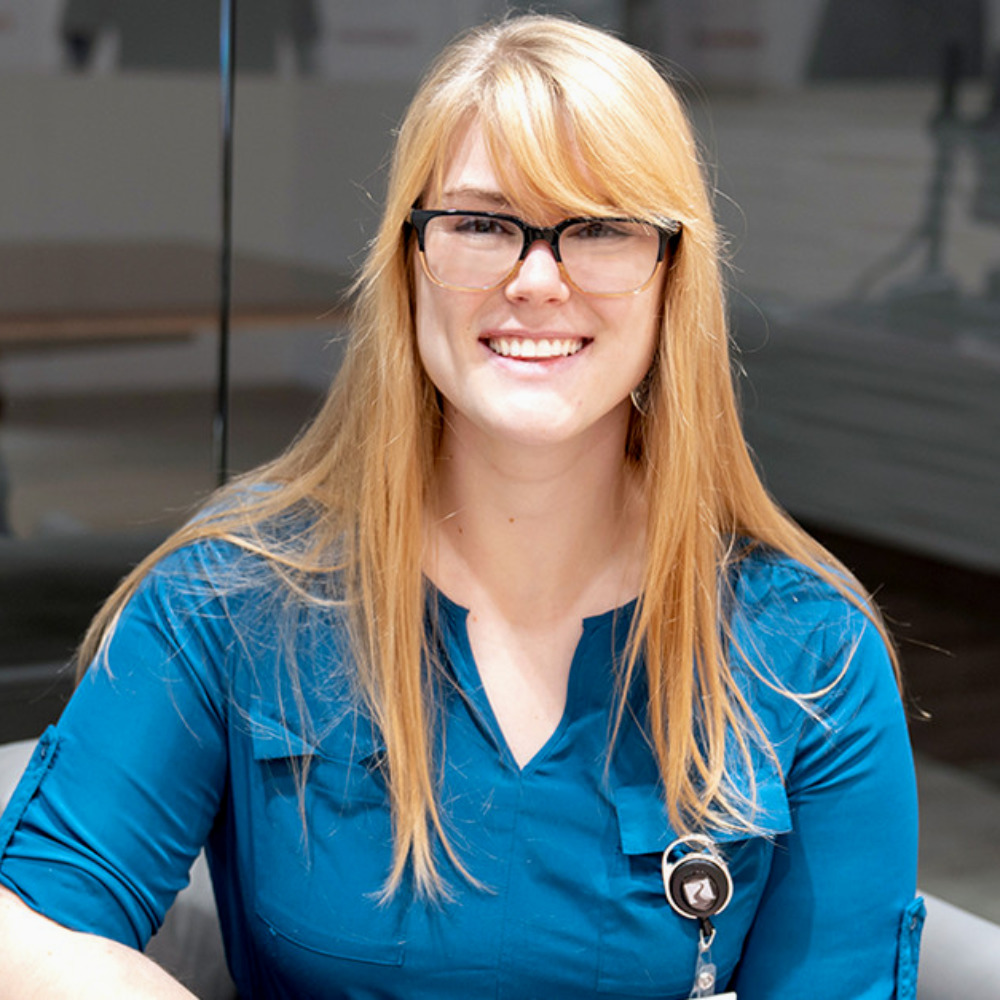 Meet your Posher, Alex